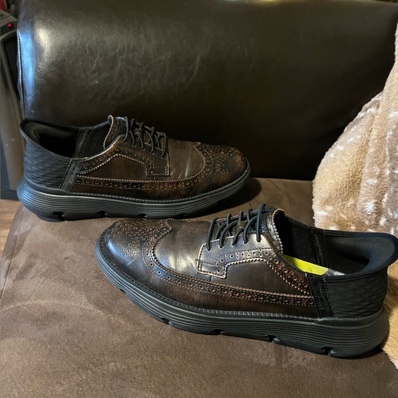 Skechers Hands Free Slip-ins: Garza - Rubio leather wingtip oxford size 9.5